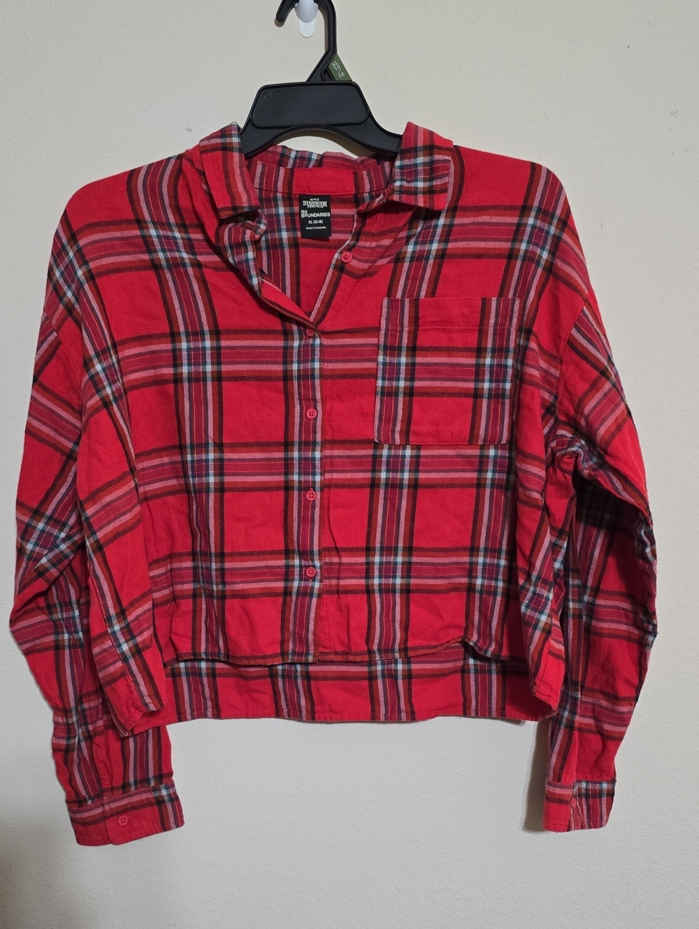 NWOT Girls Junior Stranger Things Red Flannel Button-Up Cropped Shirt